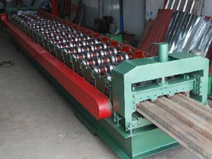 750樓承板成型設(shè)備