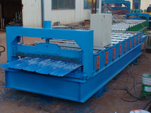 900墻面板成型機