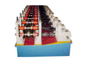 高速公路波形梁護(hù)欄板滾壓成型機(jī)